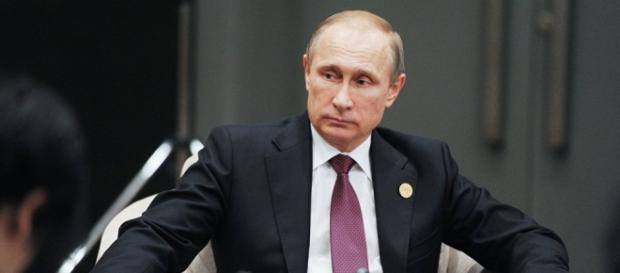 Putin acusa G20 de financiar o terrorismo Putin acusa G20 de financiar o terrorismo