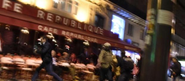 Vienres a la noche en Paris durante los ataques Vienres a la noche en Paris durante los ataques