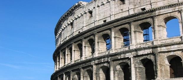 Alex Fiore Vista vicina al Colosseo a Roma Alex Fiore Vista vicina al Colosseo a Roma