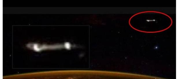 Astronauta Scott Kelly twitta foto con Ufo Astronauta Scott Kelly twitta foto con Ufo
