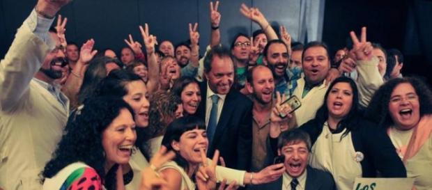 Científicos e intelectuales dicen no a Cambiemos Científicos e intelectuales dicen no a Cambiemos