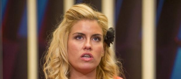 Marina lidera las encuestas para salir Marina lidera las encuestas para salir
