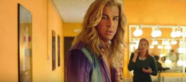 Mario Casas es Adanne, un joven y exitoso cantante Mario Casas es Adanne, un joven y exitoso cantante