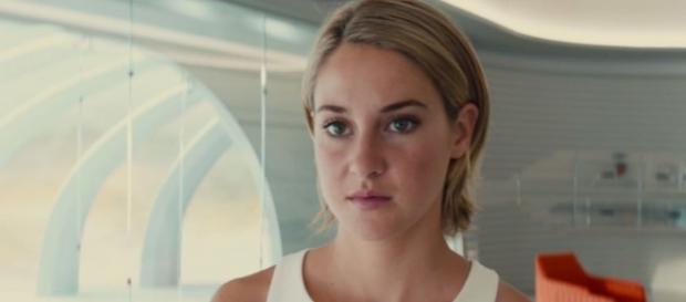 Shailene Woodley plays Tris for the last time. Shailene Woodley plays Tris for the last time.