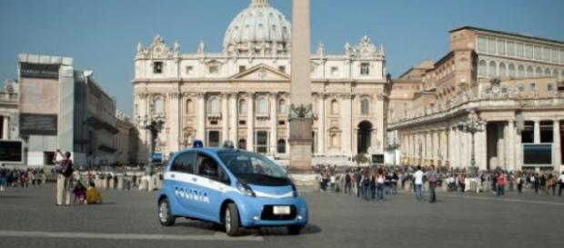Roma: sospetto di un pacco bomba in metro Roma: sospetto di un pacco bomba in metro