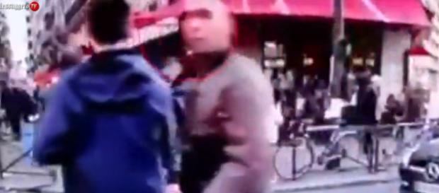 Salah tra la folla di Parigi la sera del 13/11/ Salah tra la folla di Parigi la sera del 13/11/
