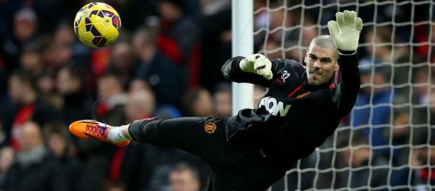 Víctor Valdés, entrenando con el Manchester United Víctor Valdés, entrenando con el Manchester United