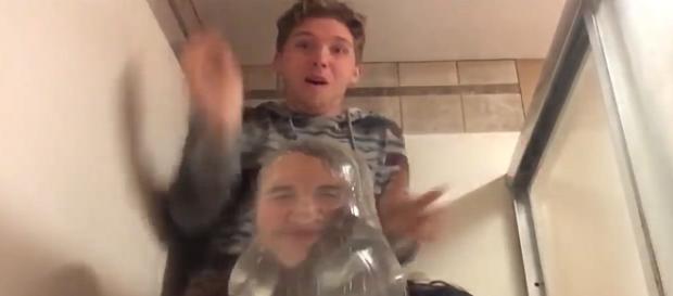 Captura de vídeo recopilación #Condomchallenge Captura de vídeo recopilación #Condomchallenge