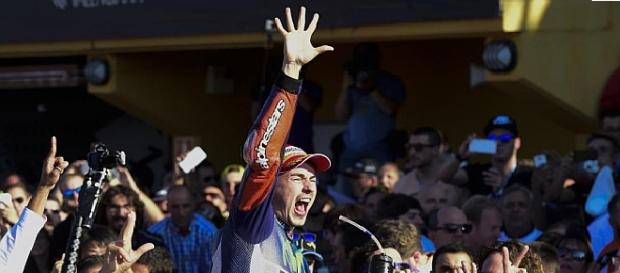 Se proclamó campeón del mundo de MotoGP Se proclamó campeón del mundo de MotoGP