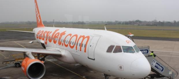 Falsa alarma de bomba en un vuelo de Easyjet Falsa alarma de bomba en un vuelo de Easyjet
