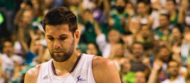 Felipe Reyes anotó 10 puntos y capturó 9 rebotes Felipe Reyes anotó 10 puntos y capturó 9 rebotes