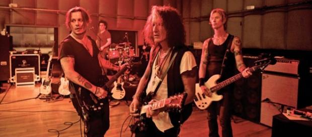 Johnny Depp, Alice Cooper e Joe Perry. Johnny Depp, Alice Cooper e Joe Perry.