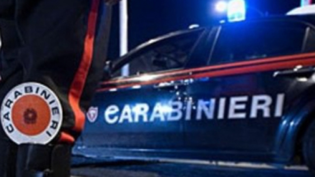 Carabinieri procedono al sequestro