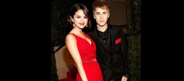 Justin e Selena juntos no AMA 2015 Justin e Selena juntos no AMA 2015