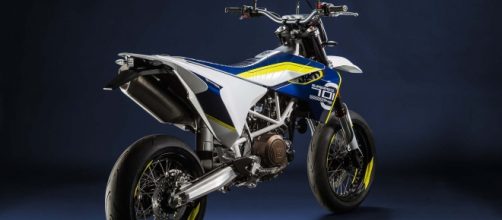 Husqvarna 701 Supermoto nelle concessionarie