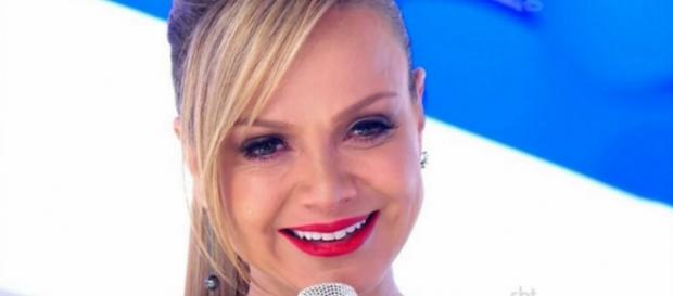 Eliana chora e 'declara guerra' a Faro Eliana chora e 'declara guerra' a Faro