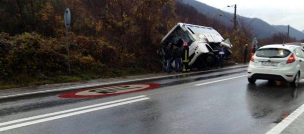 la fața locului au fost trimise 8 ambulanțe la fața locului au fost trimise 8 ambulanțe