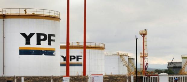 Macri dijo que YPF no funciona Macri dijo que YPF no funciona