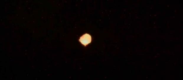 Ufo: per astronauta Guidoni c'è vita nello spazio Ufo: per astronauta Guidoni c'è vita nello spazio