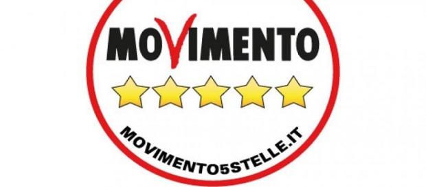 Il nuovo logo del Movimento 5 Stelle Il nuovo logo del Movimento 5 Stelle