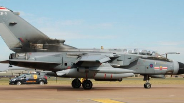 Un Tornado della Raf pronto a partire per la Siria