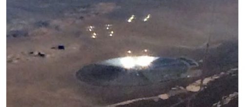 Passeggero di aereo scatta foto ad Ufo in Area 51