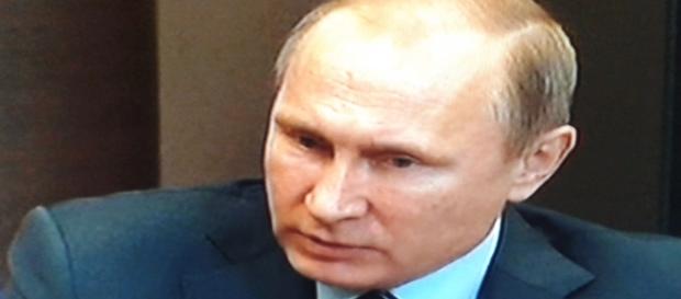 La perplessità del presidente Vladimir Putin La perplessità del presidente Vladimir Putin