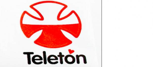Logo de la Teletón 2015. "Lo hacemos todos" Logo de la Teletón 2015. "Lo hacemos todos"