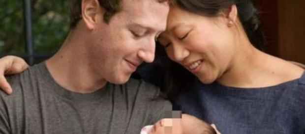 La famiglia Zuckerberg al gran completo La famiglia Zuckerberg al gran completo