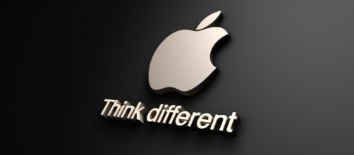 Il logo di Apple, colosso informatico