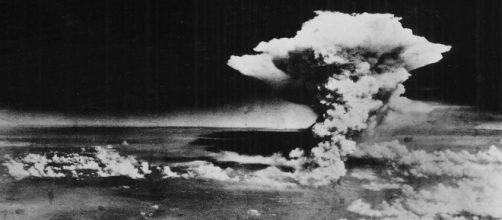 In foto, la bomba atomica su Hiroshima