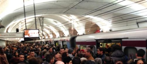 Roma, metro nuovamente bloccata.