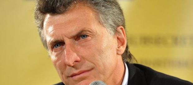 Pagará a los buitres y subirá tarifas Pagará a los buitres y subirá tarifas