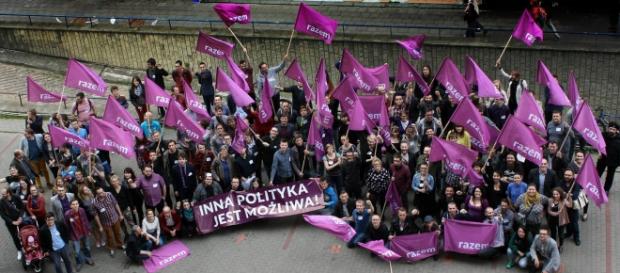 Razem promuje inną politykę: ataki na liberałów Razem promuje inną politykę: ataki na liberałów