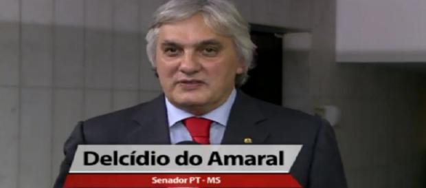 Senado decide manter preso o líder do governo Senado decide manter preso o líder do governo