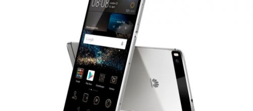 Lo smartphone Huawei P8 Lite in offerta