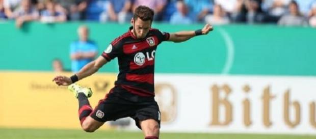 Hakan Calhanoglu bald im Ausland? Hakan Calhanoglu bald im Ausland?