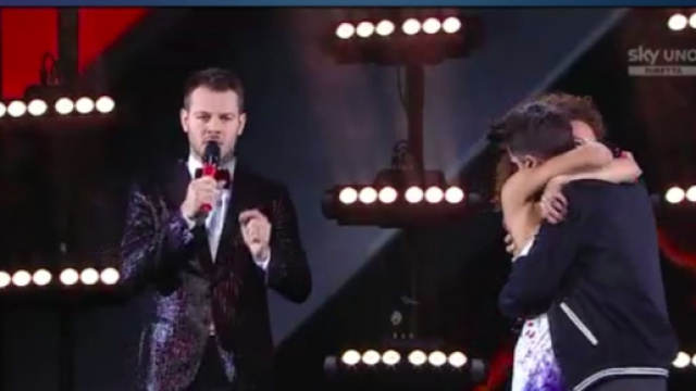 Il commovente abbraccio fra Luca ed Enrica