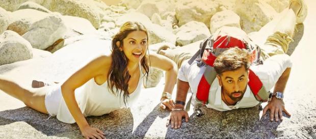 Deepika and Ranbir breathe life into 'Tamasha' Deepika and Ranbir breathe life into 'Tamasha'