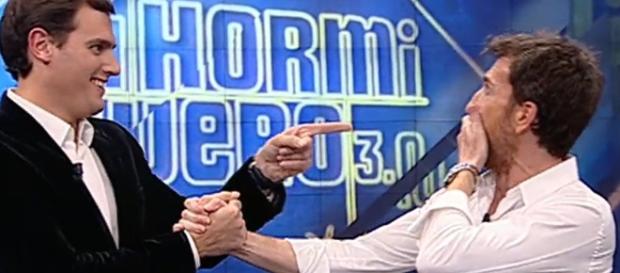 Foto del final del programa de la polémica. Foto del final del programa de la polémica.
