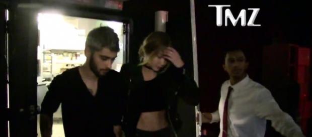 Gigi e Zayn saindo de restaurante ontem (28) Gigi e Zayn saindo de restaurante ontem (28)