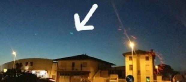 Immagine di repertorio, di avvistamento ufo Immagine di repertorio, di avvistamento ufo