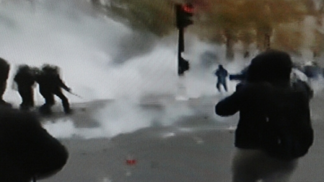 La rivolta dei Parigini contro il no di Hollande