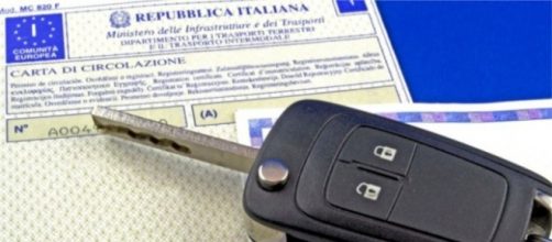 Auto con intestatario diverso, ecco la maxi multa