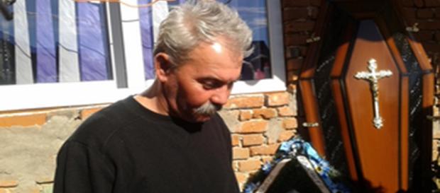 Ce au pățit părinții barmanului mort din Colectiv Ce au pățit părinții barmanului mort din Colectiv