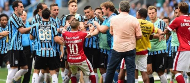 D´Alessandro coleciona polêmicas pelo Inter D´Alessandro coleciona polêmicas pelo Inter