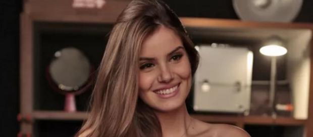 Em alta, 'Angel' vira apresentadora na Globo Em alta, 'Angel' vira apresentadora na Globo