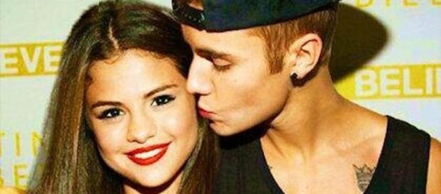 Justin Bieber não esquece Selena Justin Bieber não esquece Selena