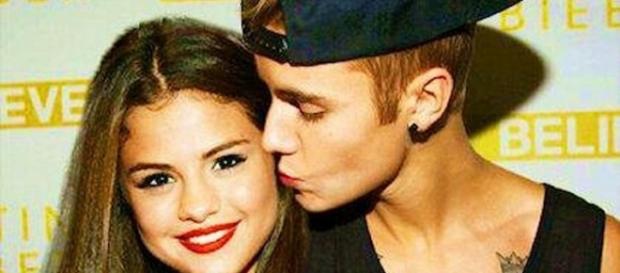 O casal separou-se há mais de um ano. O casal separou-se há mais de um ano.