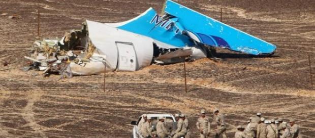 Sono morti tutti i passeggeri del disastro aereo. Sono morti tutti i passeggeri del disastro aereo.